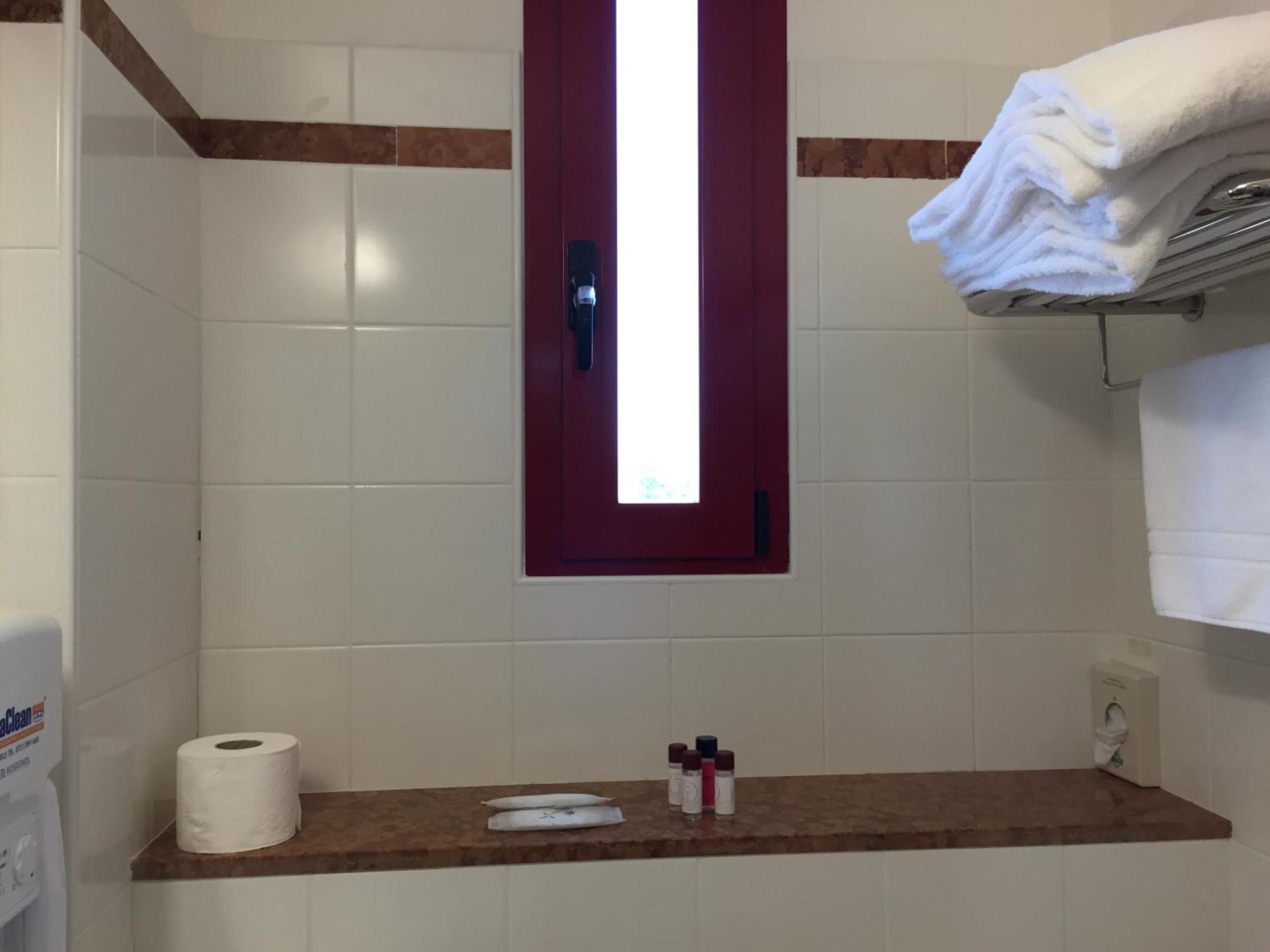 Hotel Fiorella Senigallia Room photo