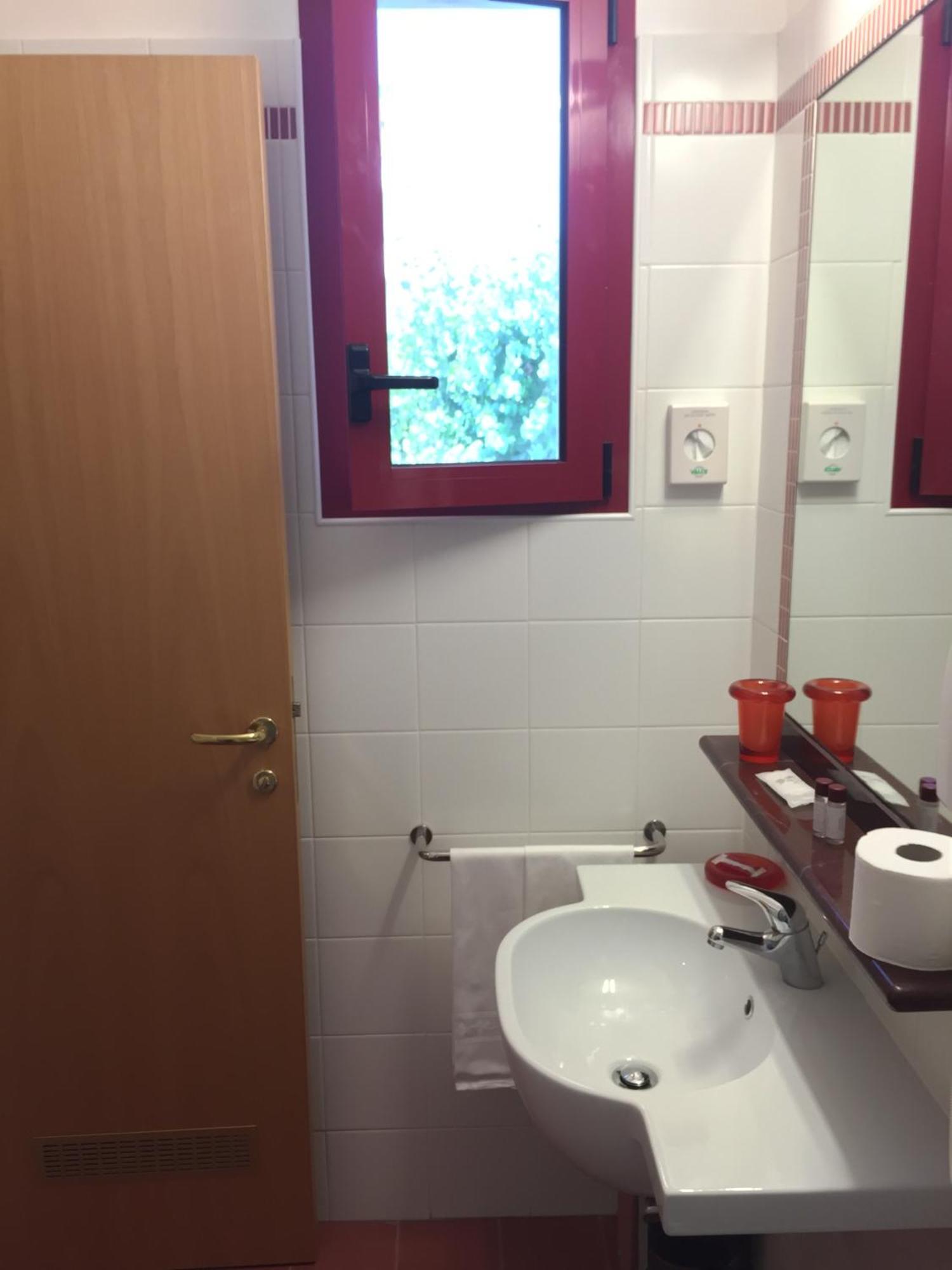 Hotel Fiorella Senigallia Room photo