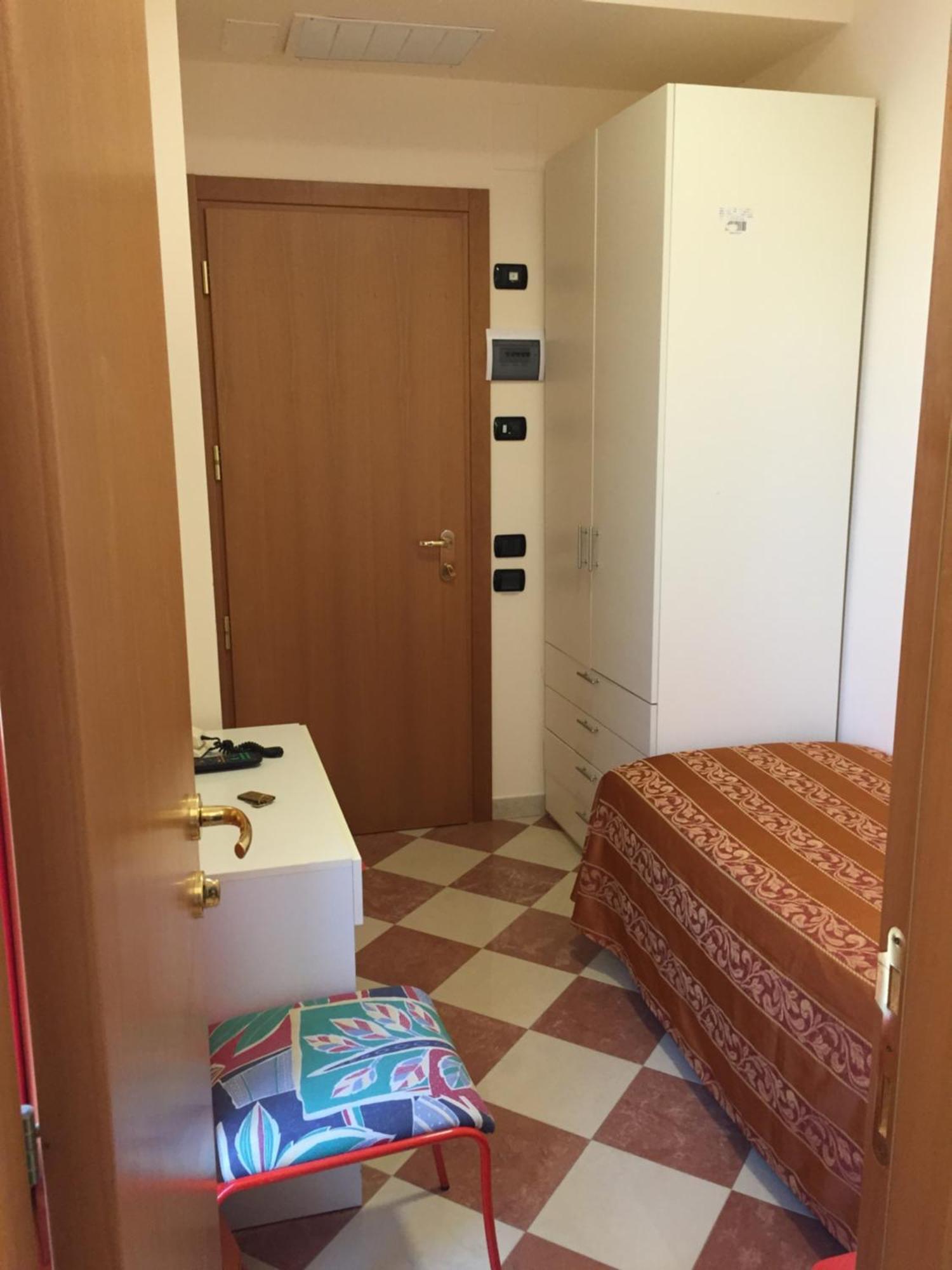 Hotel Fiorella Senigallia Room photo