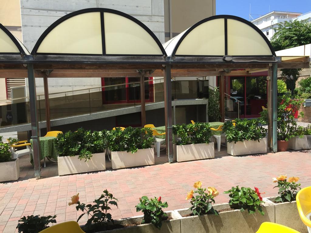 Hotel Fiorella Senigallia Exterior photo