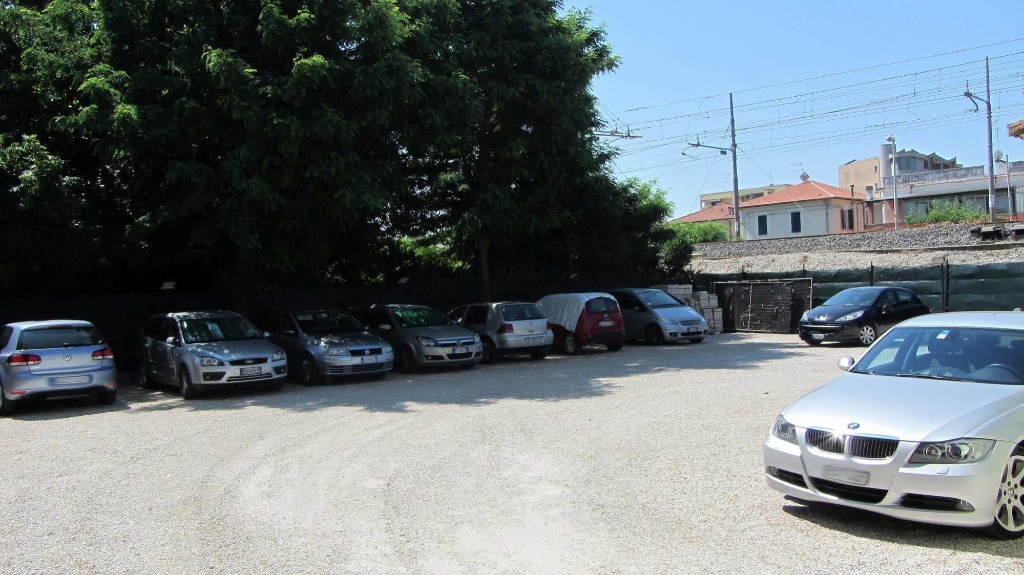 Hotel Fiorella Senigallia Exterior photo